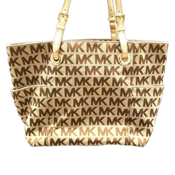 Michael Kors Jet Set Signature Monogram Tote - Picture 5 of 5